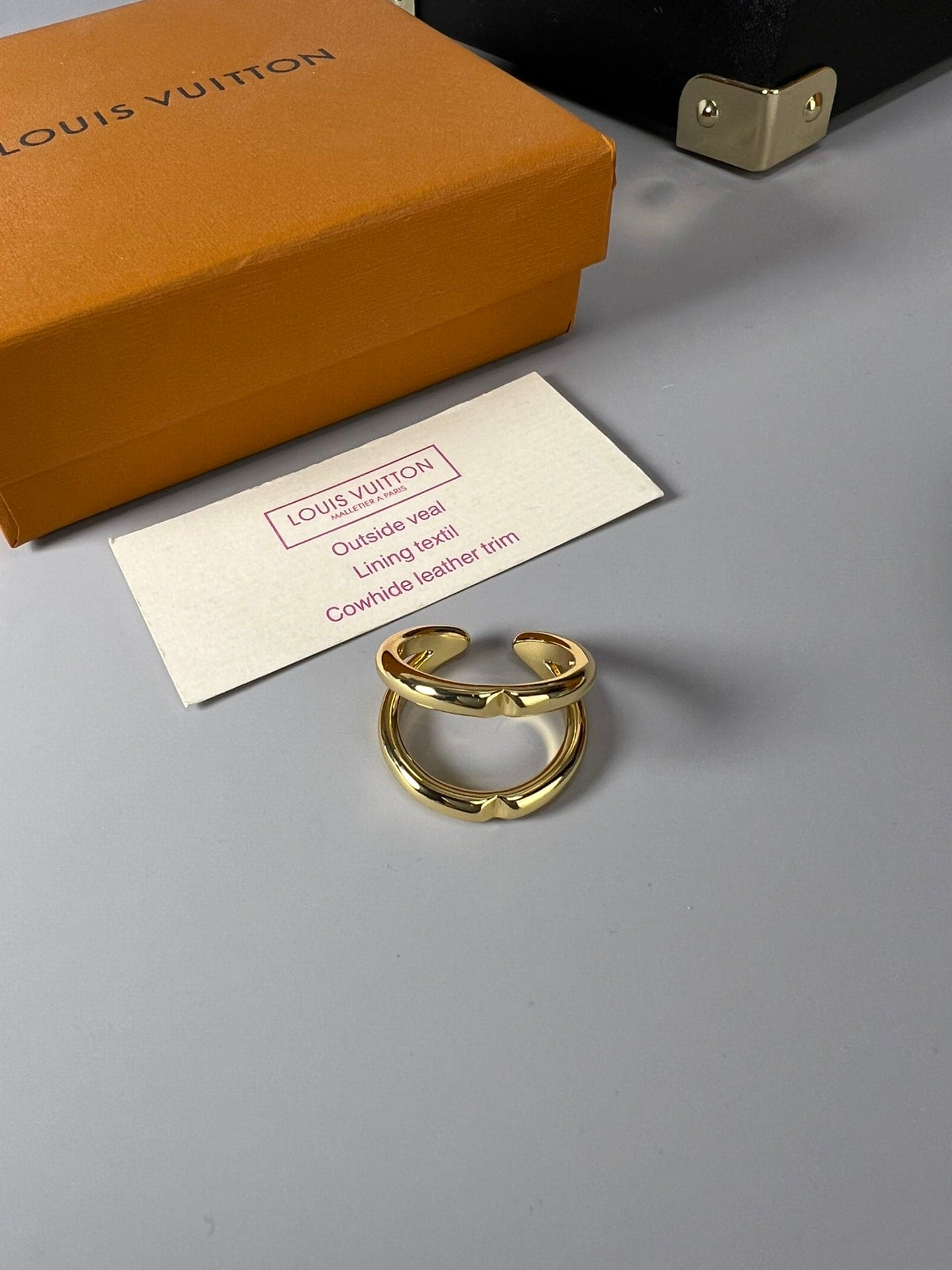 Louis Vuitton Volt Upside Down 18K Gold Ring