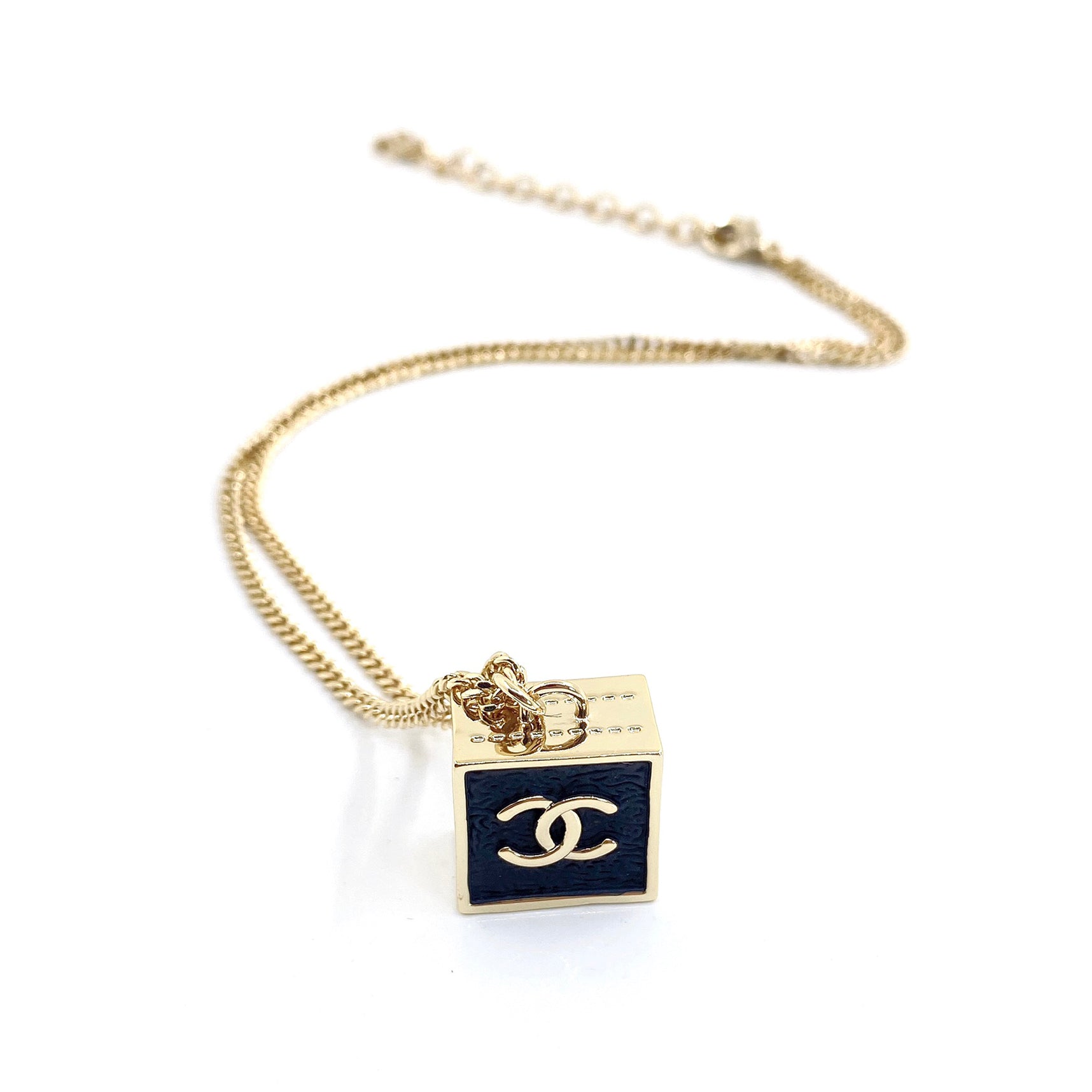 Chanel Square Pendant 18K Gold Necklace