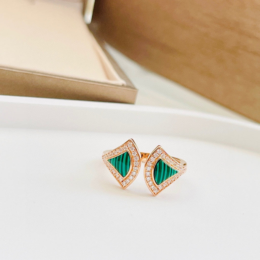Bvlgari Dream Malachite 18K Gold Ring