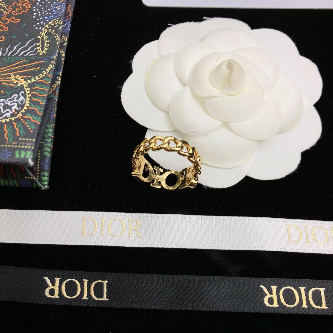 Dior Revolution Chain 18K Gold Ring